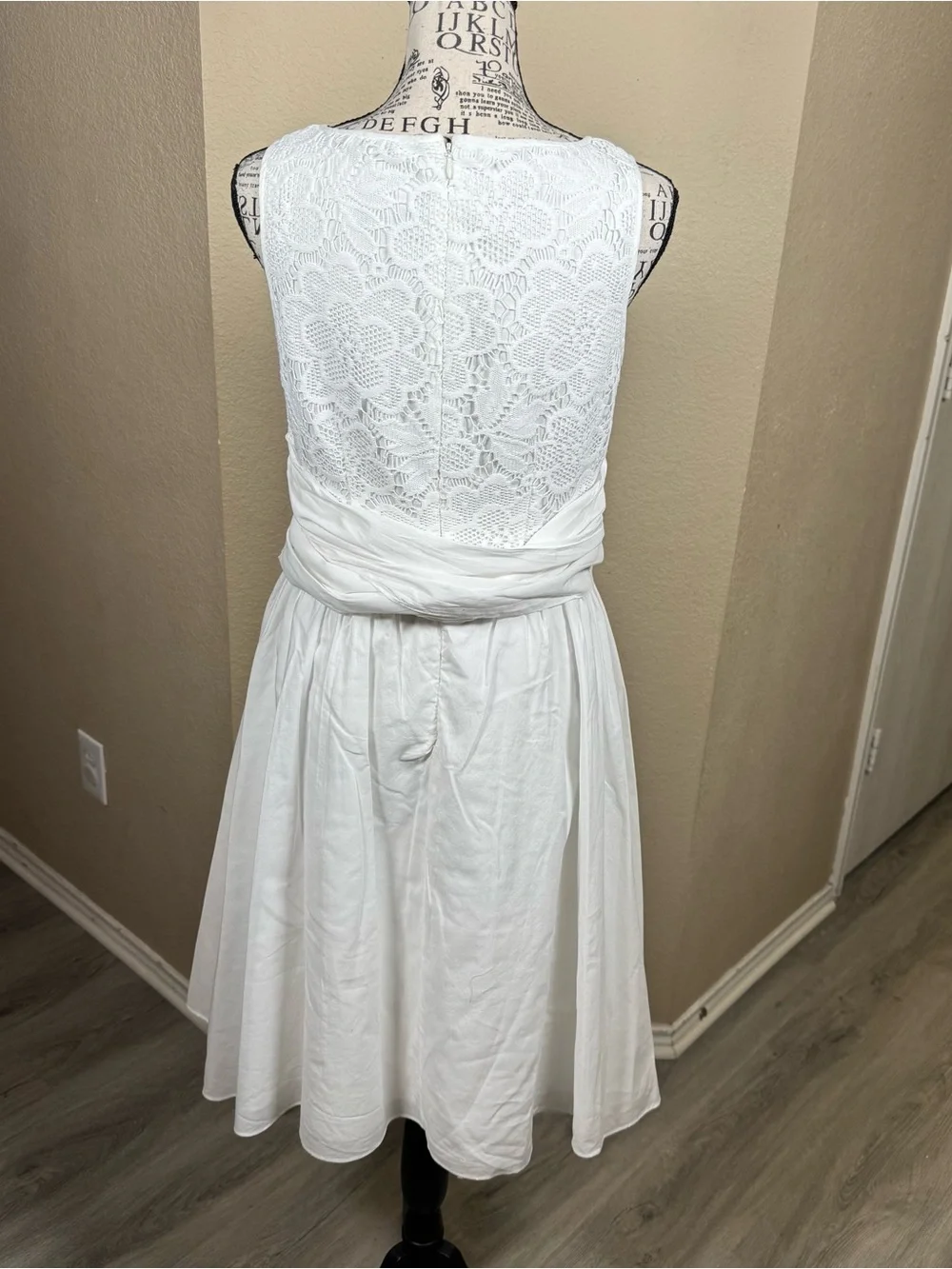 Adrianna Papell White Lace Bodice Midi Dress with Waist Tie - Picture 3 of 9